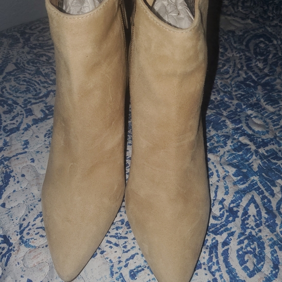 Womens aquatalia Booties boots Shoes size 9 1/2 9.5 heel boots - Picture 3 of 5